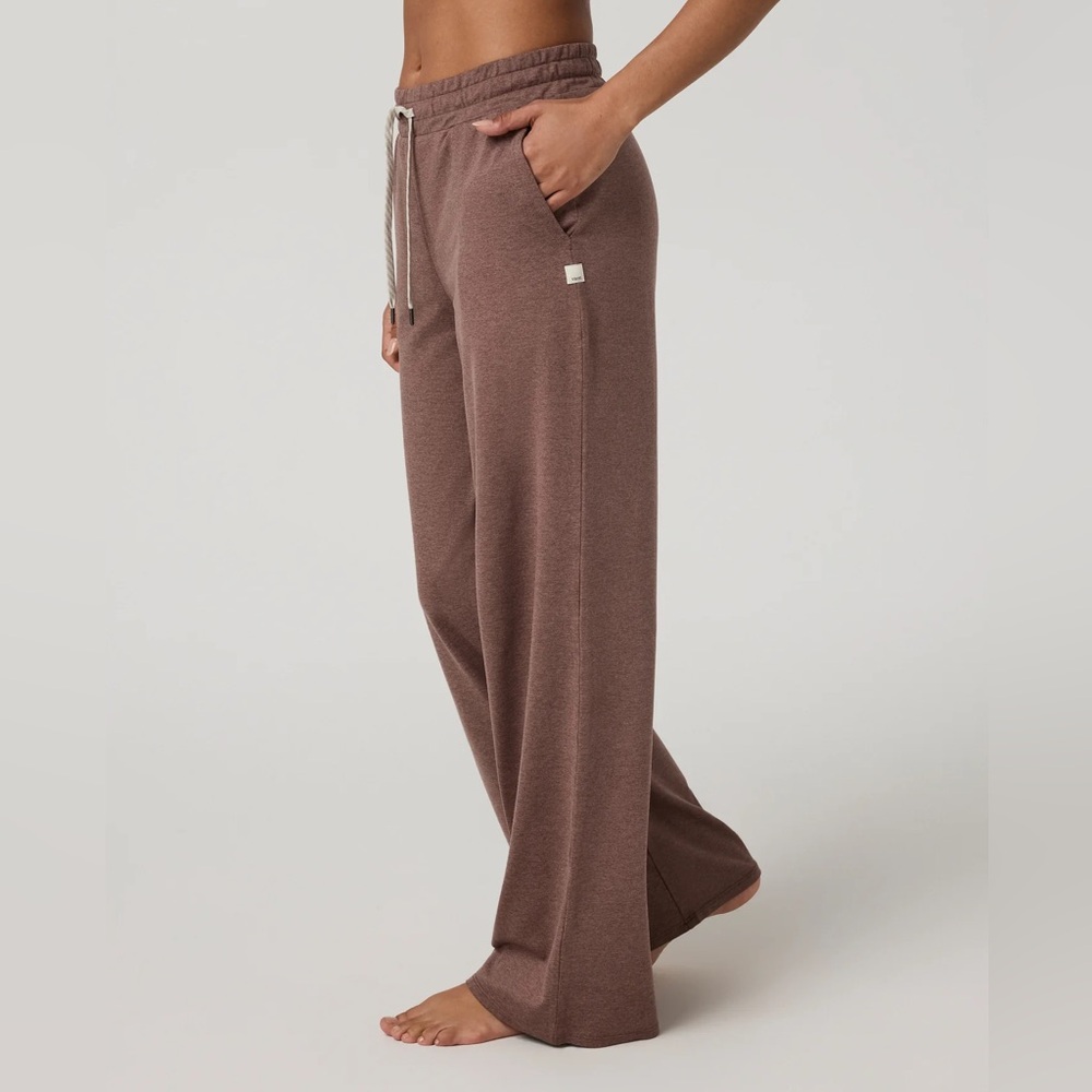 NWOT Vuori Halo Essential Wideleg Pant Sable Heather